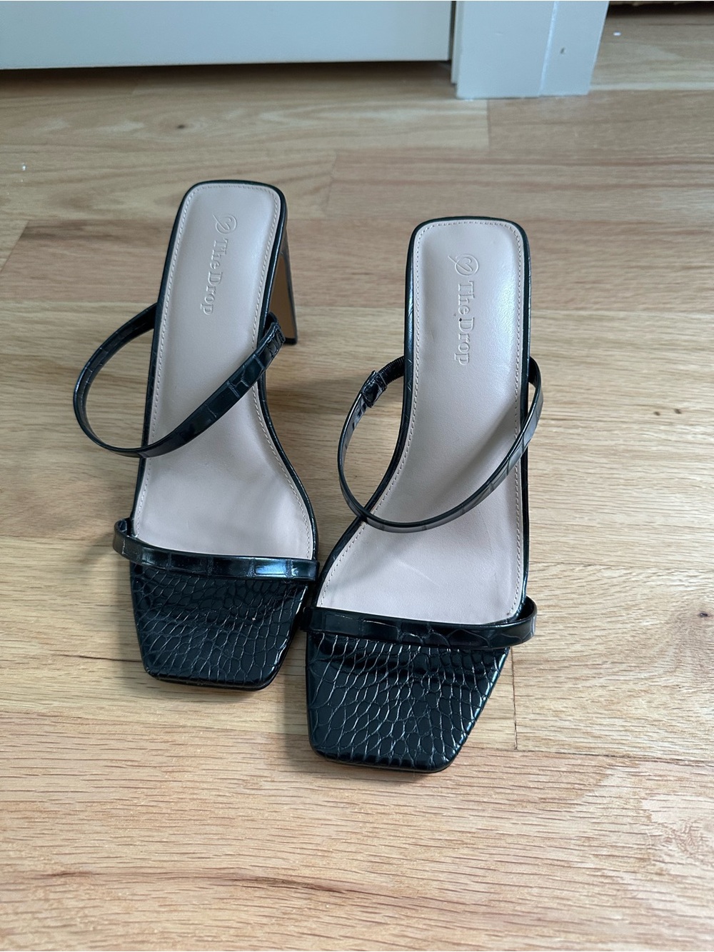 Women's Black Croc-Embossed Square-Toe Heeled Sandals